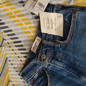 Abercrombie The ankle straight ultra high rise jeans size 27 brand new with tags